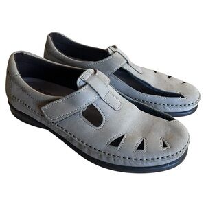 SAS Roamer Slip On Loafer Womens SZ 9 Sage Leather Shoes Comfort Adjustable